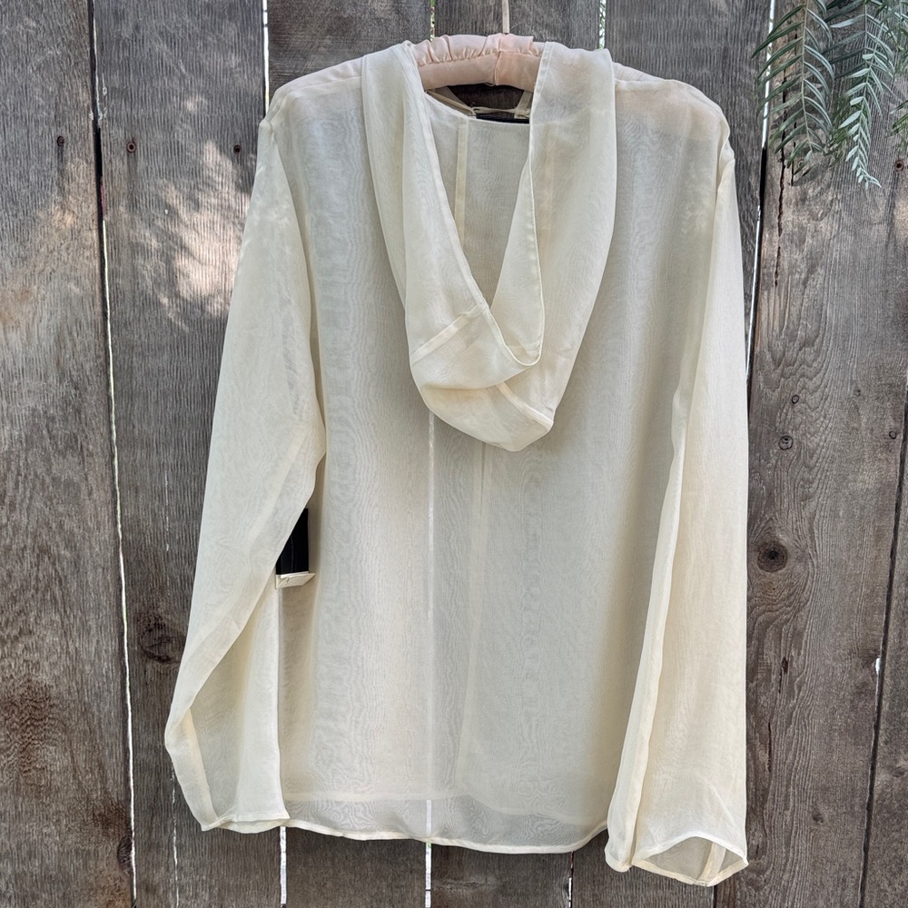 Valerie Stevens Cream Silk Blouse - Picture 7 of 9